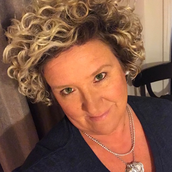 Meet your Posher, Dena - Picture 1 of 1